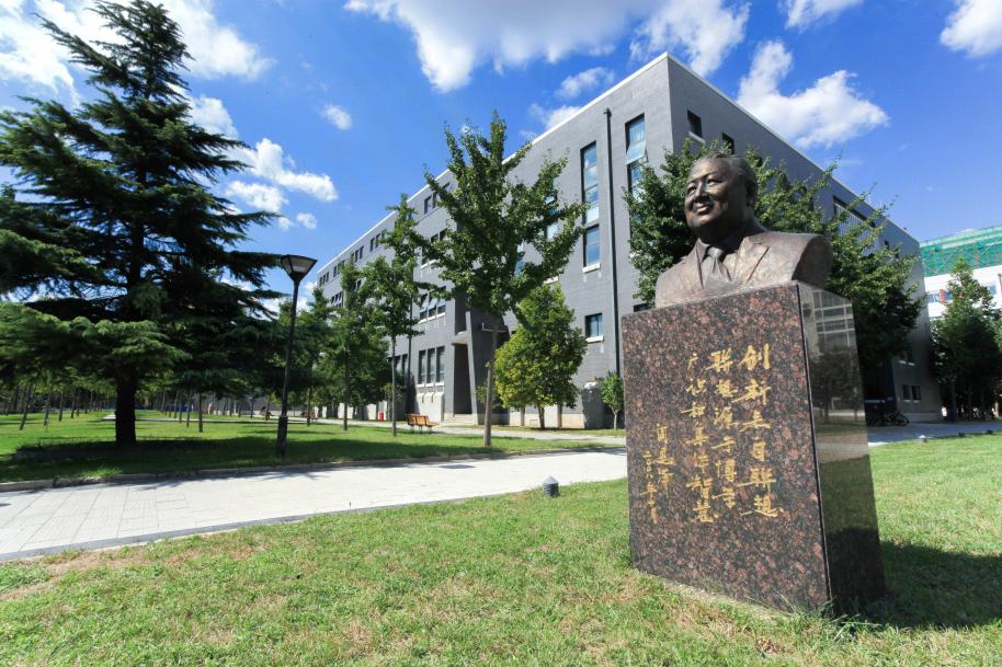 北京高校新时代立德树人工程创新实践专题报道 | 北京石油化工学院：以科技报国情怀涵育时代新人